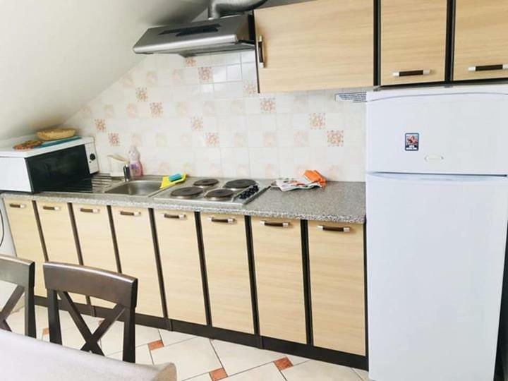 Apartmani Djura Selce Exterior foto
